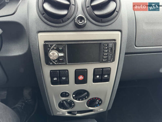 Серый Дачия Logan MCV, объемом двигателя 1.6 л и пробегом 167 тыс. км за 4650 $, фото 21 на Automoto.ua