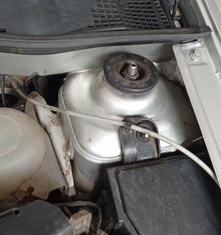 Серый Дачия Logan MCV, объемом двигателя 1.6 л и пробегом 278 тыс. км за 6000 $, фото 3 на Automoto.ua