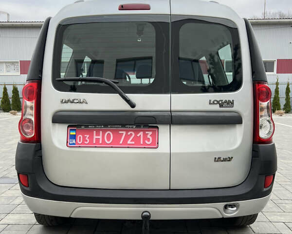 Серый Дачия Logan MCV, объемом двигателя 1.6 л и пробегом 245 тыс. км за 4999 $, фото 15 на Automoto.ua