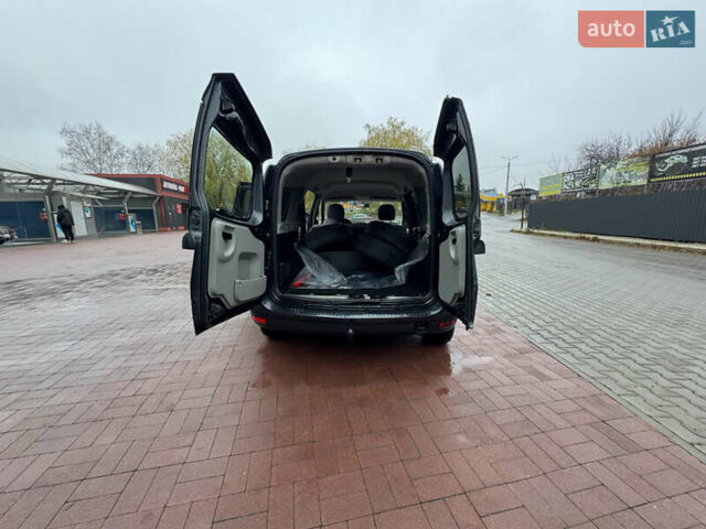 Серый Дачия Logan MCV, объемом двигателя 1.6 л и пробегом 167 тыс. км за 4650 $, фото 11 на Automoto.ua