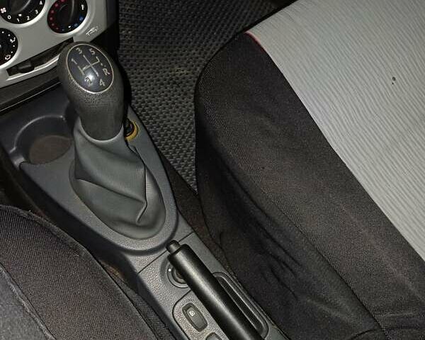 Серый Дачия Logan MCV, объемом двигателя 1.6 л и пробегом 126 тыс. км за 4300 $, фото 10 на Automoto.ua