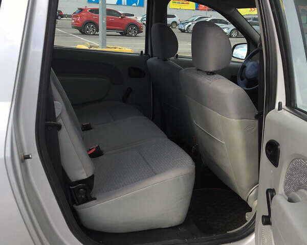 Дачия Logan MCV 2008 в Черновцах на Automoto.ua Серый Дачия Logan MCV, объемом двигателя 1.6 л и пробегом 110 тыс. км за 5450 $, фото 31 на Automoto.ua