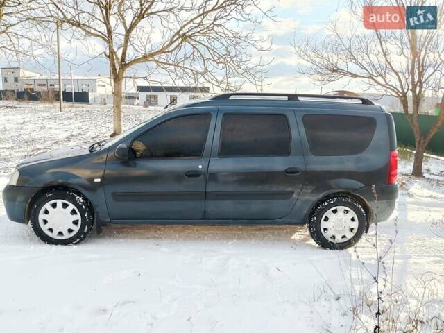 Сірий Дачія Logan MCV, об'ємом двигуна 1.6 л та пробігом 300 тис. км за 3950 $, фото 3 на Automoto.ua