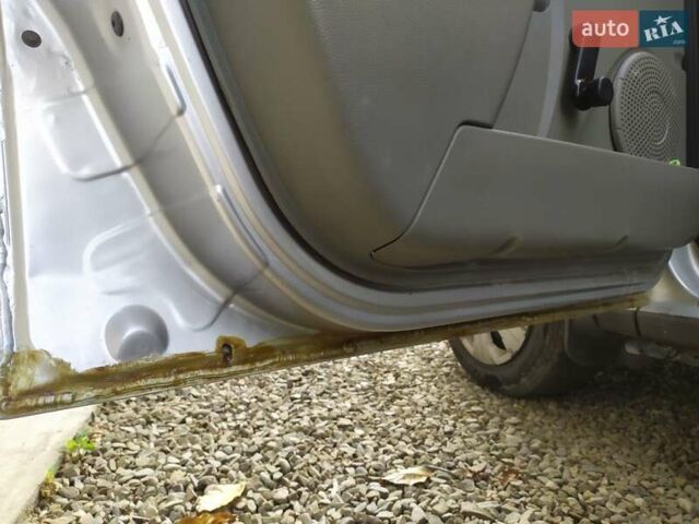 Сірий Дачія Logan MCV, об'ємом двигуна 1.6 л та пробігом 176 тис. км за 5000 $, фото 19 на Automoto.ua