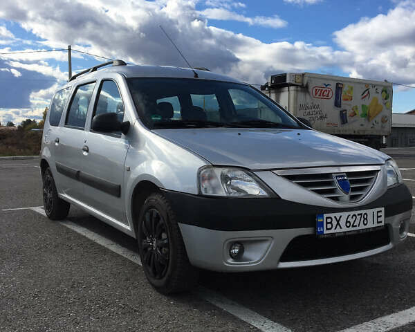 Дачия Logan MCV 2008 в Черновцах на Automoto.ua Серый Дачия Logan MCV, объемом двигателя 1.6 л и пробегом 110 тыс. км за 5450 $, фото 7 на Automoto.ua