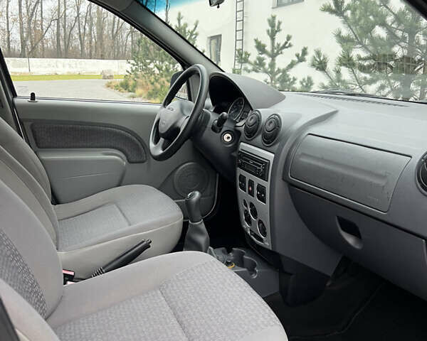 Серый Дачия Logan MCV, объемом двигателя 1.6 л и пробегом 245 тыс. км за 4999 $, фото 52 на Automoto.ua