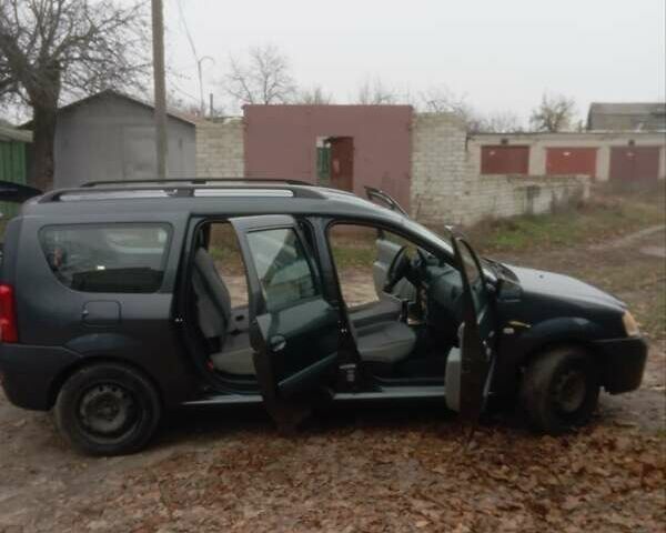 Серый Дачия Logan MCV, объемом двигателя 1.6 л и пробегом 214 тыс. км за 6200 $, фото 3 на Automoto.ua