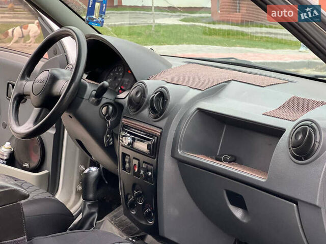 Сірий Дачія Logan MCV, об'ємом двигуна 1.6 л та пробігом 173 тис. км за 4750 $, фото 19 на Automoto.ua