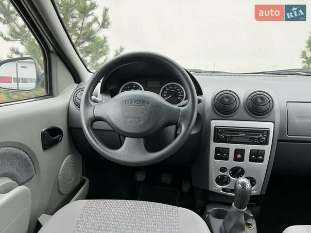 Серый Дачия Logan MCV, объемом двигателя 1.6 л и пробегом 245 тыс. км за 4999 $, фото 56 на Automoto.ua