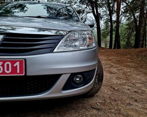 Серый Дачия Logan MCV, объемом двигателя 1.6 л и пробегом 169 тыс. км за 6500 $, фото 10 на Automoto.ua