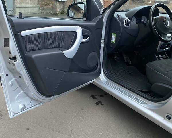 Сірий Дачія Logan MCV, об'ємом двигуна 1.6 л та пробігом 213 тис. км за 6450 $, фото 13 на Automoto.ua