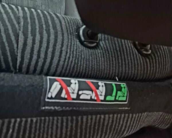 Серый Дачия Logan MCV, объемом двигателя 1.6 л и пробегом 169 тыс. км за 6500 $, фото 100 на Automoto.ua