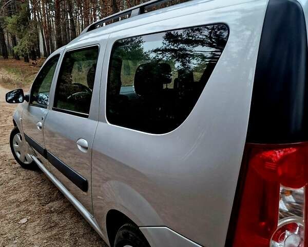 Серый Дачия Logan MCV, объемом двигателя 1.6 л и пробегом 169 тыс. км за 6500 $, фото 20 на Automoto.ua