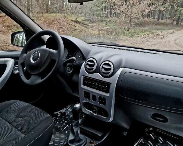 Серый Дачия Logan MCV, объемом двигателя 1.6 л и пробегом 169 тыс. км за 6500 $, фото 79 на Automoto.ua