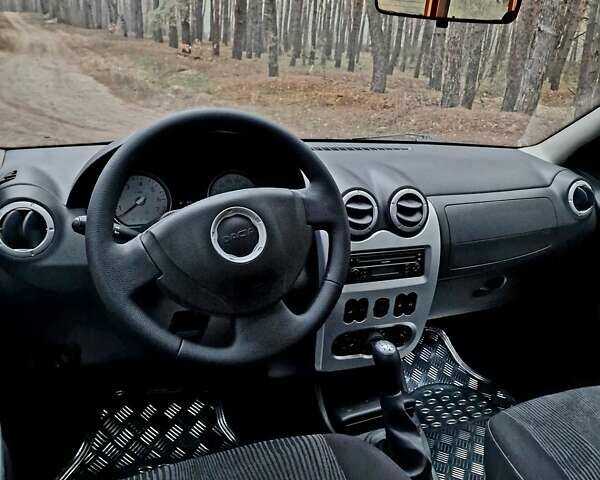 Серый Дачия Logan MCV, объемом двигателя 1.6 л и пробегом 169 тыс. км за 6500 $, фото 62 на Automoto.ua