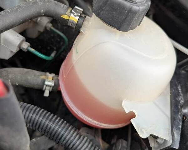 Сірий Дачія Logan MCV, об'ємом двигуна 1.6 л та пробігом 202 тис. км за 5999 $, фото 56 на Automoto.ua