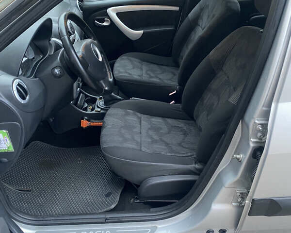 Сірий Дачія Logan MCV, об'ємом двигуна 1.6 л та пробігом 213 тис. км за 6450 $, фото 14 на Automoto.ua