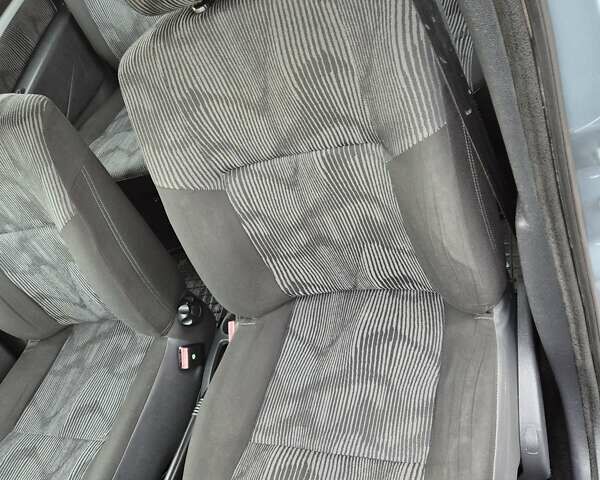 Серый Дачия Logan MCV, объемом двигателя 1.6 л и пробегом 174 тыс. км за 5950 $, фото 56 на Automoto.ua