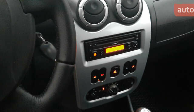 Серый Дачия Logan MCV, объемом двигателя 1.6 л и пробегом 180 тыс. км за 6650 $, фото 54 на Automoto.ua