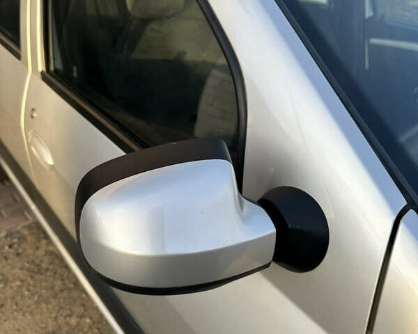 Сірий Дачія Logan MCV, об'ємом двигуна 1.6 л та пробігом 172 тис. км за 6150 $, фото 57 на Automoto.ua