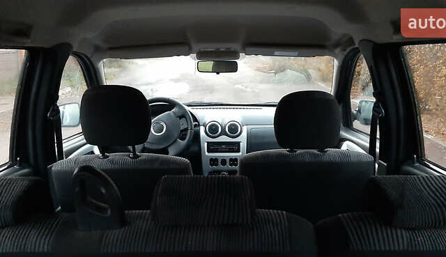 Серый Дачия Logan MCV, объемом двигателя 1.6 л и пробегом 180 тыс. км за 6650 $, фото 34 на Automoto.ua