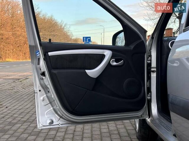 Серый Дачия Logan MCV, объемом двигателя 1.6 л и пробегом 173 тыс. км за 6649 $, фото 98 на Automoto.ua