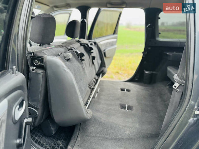 Серый Дачия Logan MCV, объемом двигателя 1.6 л и пробегом 78 тыс. км за 8200 $, фото 13 на Automoto.ua