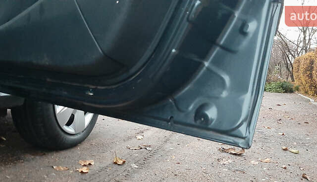 Серый Дачия Logan MCV, объемом двигателя 1.6 л и пробегом 180 тыс. км за 6650 $, фото 41 на Automoto.ua