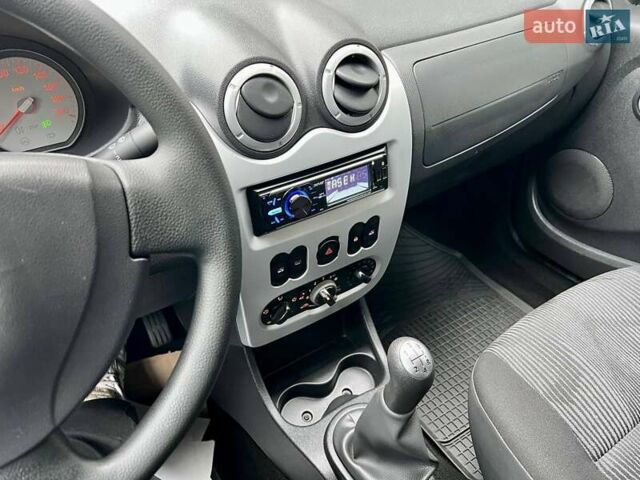 Сірий Дачія Logan MCV, об'ємом двигуна 1.6 л та пробігом 168 тис. км за 6800 $, фото 69 на Automoto.ua