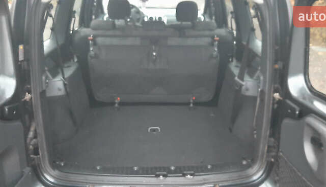 Серый Дачия Logan MCV, объемом двигателя 1.6 л и пробегом 180 тыс. км за 6650 $, фото 28 на Automoto.ua