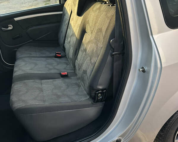 Сірий Дачія Logan MCV, об'ємом двигуна 1.6 л та пробігом 172 тис. км за 6150 $, фото 16 на Automoto.ua