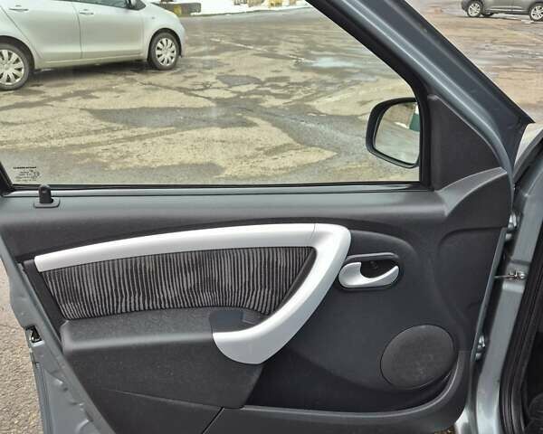 Серый Дачия Logan MCV, объемом двигателя 1.6 л и пробегом 174 тыс. км за 5950 $, фото 52 на Automoto.ua