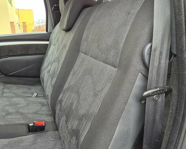 Серый Дачия Logan MCV, объемом двигателя 1.6 л и пробегом 174 тыс. км за 5950 $, фото 66 на Automoto.ua