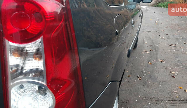 Серый Дачия Logan MCV, объемом двигателя 1.6 л и пробегом 180 тыс. км за 6650 $, фото 39 на Automoto.ua