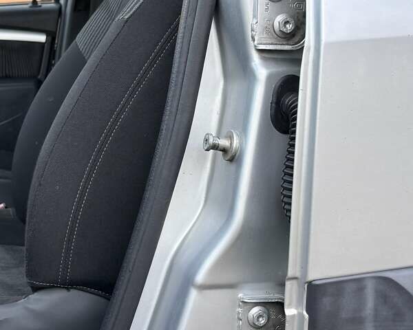 Серый Дачия Logan MCV, объемом двигателя 1.6 л и пробегом 173 тыс. км за 6649 $, фото 101 на Automoto.ua