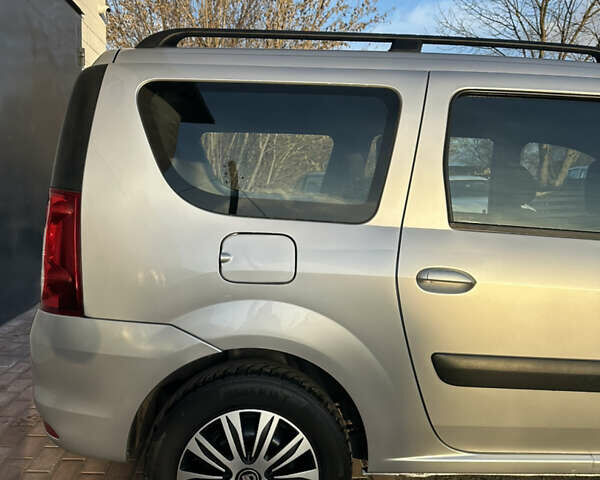 Сірий Дачія Logan MCV, об'ємом двигуна 1.6 л та пробігом 172 тис. км за 6150 $, фото 49 на Automoto.ua