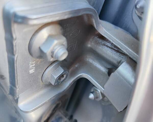 Серый Дачия Logan MCV, объемом двигателя 1.6 л и пробегом 219 тыс. км за 5900 $, фото 17 на Automoto.ua