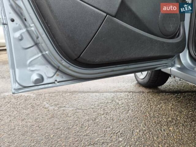 Серый Дачия Logan MCV, объемом двигателя 1.6 л и пробегом 174 тыс. км за 5950 $, фото 54 на Automoto.ua