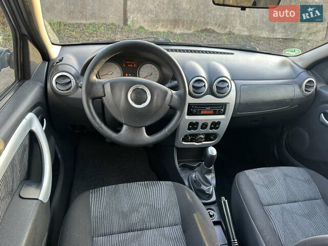 Сірий Дачія Logan MCV, об'ємом двигуна 1.6 л та пробігом 172 тис. км за 6150 $, фото 17 на Automoto.ua