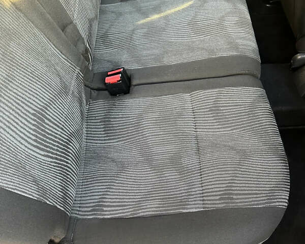 Сірий Дачія Logan MCV, об'ємом двигуна 1.6 л та пробігом 172 тис. км за 6150 $, фото 12 на Automoto.ua