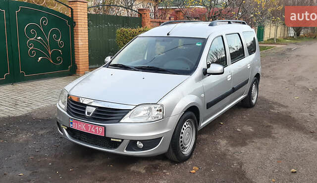 Сірий Дачія Logan MCV, об'ємом двигуна 1.6 л та пробігом 219 тис. км за 6450 $, фото 2 на Automoto.ua