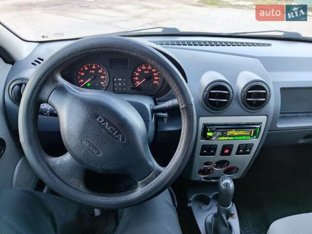Серый Дачия Logan MCV, объемом двигателя 1.6 л и пробегом 219 тыс. км за 5900 $, фото 9 на Automoto.ua