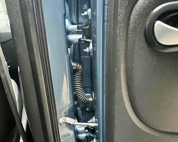 Сірий Дачія Logan MCV, об'ємом двигуна 1.6 л та пробігом 168 тис. км за 6800 $, фото 63 на Automoto.ua