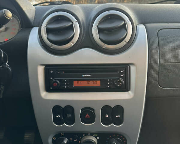 Сірий Дачія Logan MCV, об'ємом двигуна 1.6 л та пробігом 172 тис. км за 6150 $, фото 27 на Automoto.ua