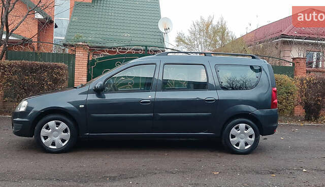 Серый Дачия Logan MCV, объемом двигателя 1.6 л и пробегом 180 тыс. км за 6650 $, фото 4 на Automoto.ua