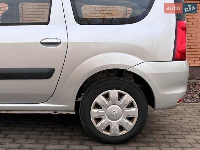Серый Дачия Logan MCV, объемом двигателя 1.6 л и пробегом 173 тыс. км за 6649 $, фото 24 на Automoto.ua