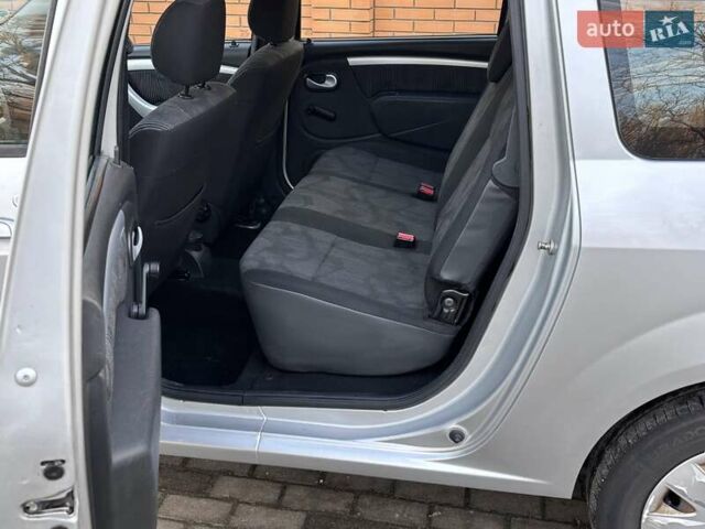 Серый Дачия Logan MCV, объемом двигателя 1.6 л и пробегом 173 тыс. км за 6649 $, фото 118 на Automoto.ua