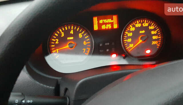 Серый Дачия Logan MCV, объемом двигателя 1.6 л и пробегом 180 тыс. км за 6650 $, фото 53 на Automoto.ua