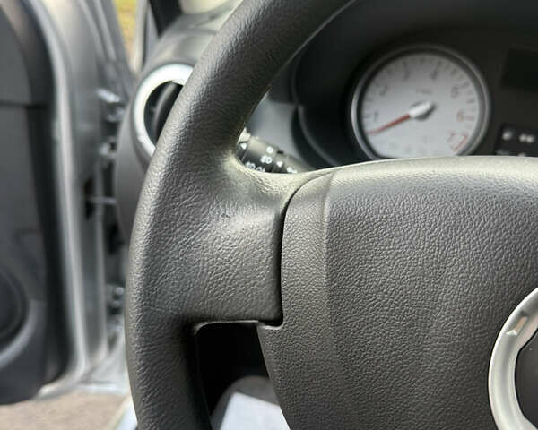 Сірий Дачія Logan MCV, об'ємом двигуна 1.6 л та пробігом 113 тис. км за 7200 $, фото 5 на Automoto.ua