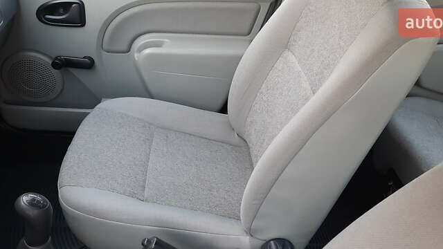 Дачия Logan MCV 2011 в Немирове на Automoto.ua Серый Дачия Logan MCV, объемом двигателя 1.6 л и пробегом 188 тыс. км за 6100 $, фото 35 на Automoto.ua